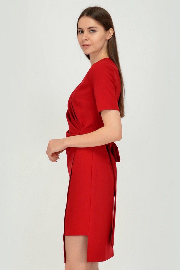 Фото товара 19918, красное платье с асимметричным кроем